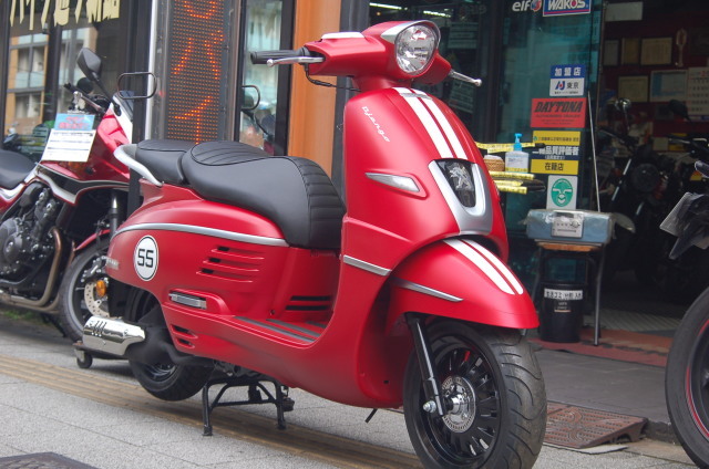 ”レンタル車” 入荷しました” ★ジャンゴ125★サテンチェリーレッド_d0099181_13562589.jpg