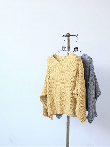 nido　CROP SWEATER_b0139281_16100241.jpg