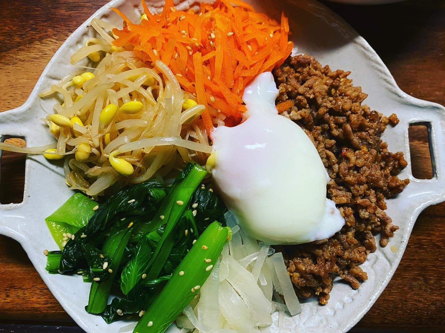 ビビンバ丼 ちいさな幸せのある毎日