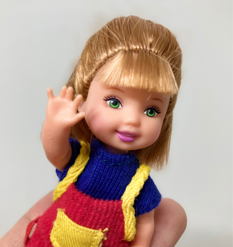 barbie バービー人形 新品 海外版 ケリー 花 可愛い