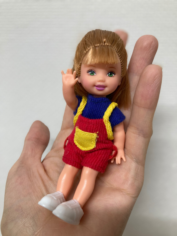 ケリーちゃんの着せ替え服を探す旅 : Barbie Bomb!! ケリーちゃんの着せ替え服を探す旅 : Barbie Bomb!!