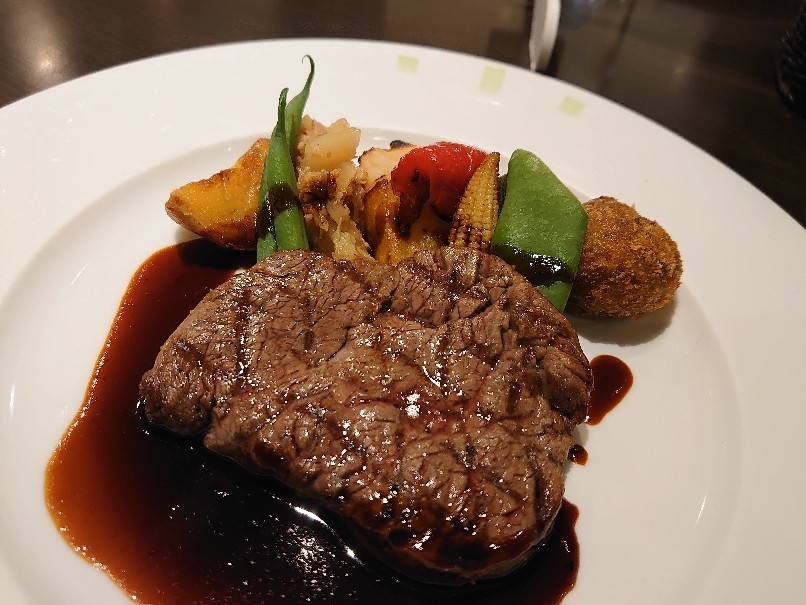 リモネでステーキランチ 毎朝牛乳マンション日記2 リモネでステーキランチ 毎朝牛乳マンション日記2