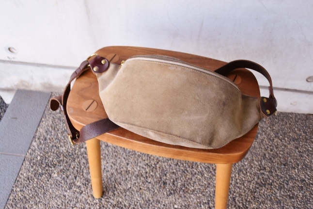 SLOW FUNNY BAG 当店別注モデル★_d0152280_16081179.jpg
