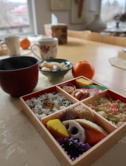 クリスマスローズの季節の山中湖T邸に･･･････_b0331802_04224537.jpg