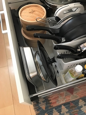 【新しいキッチン道具の収納】_b0198721_15401348.jpg