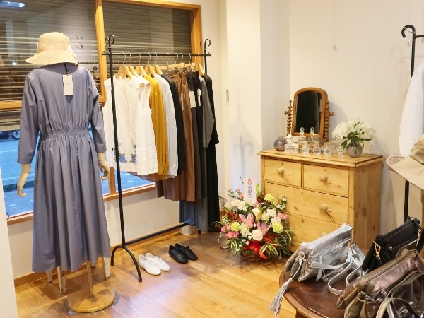 新しいアンフォルメ店明日オープンになります。_c0227633_20231985.jpg