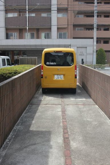 何かどんどん攻められる_e0133255_18234870.jpg