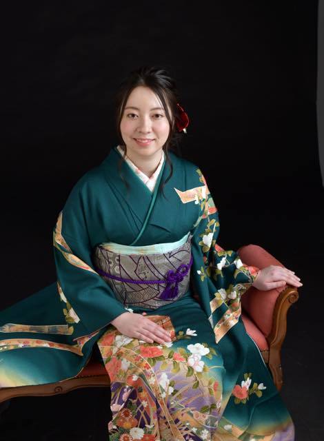 桜の木の下撮影が一番にいい感じで出来たのは....._b0194185_18142801.jpg