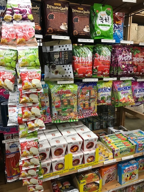 ワールドマーケットでお買物 (エコバッグも可愛い)_d0269832_19504982.jpeg