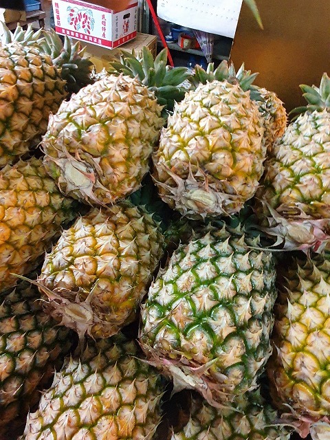 台湾の果物のプロに聞いてきました 美味しい台湾パイナップルの選び方 メイフェの幸せ 美味しいいっぱい In 台湾