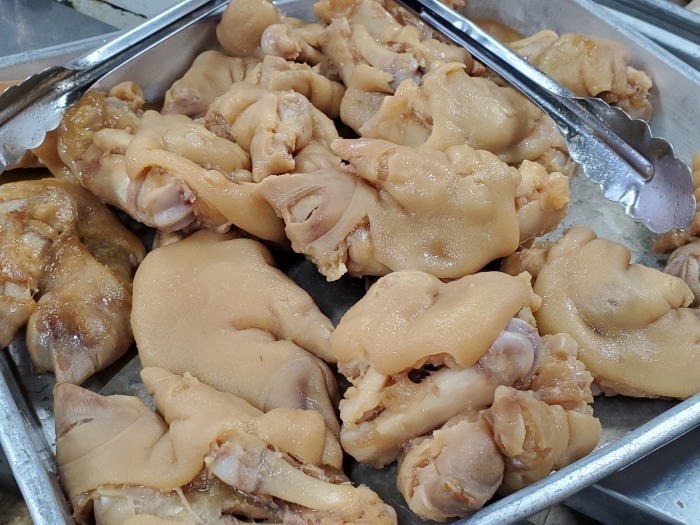豚足の黄金スープ仕立て。_d0164343_19173716.jpg