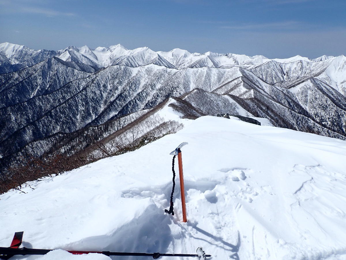 十勝幌尻岳1846m～前編　2021.04.10_e0352951_16565451.jpg