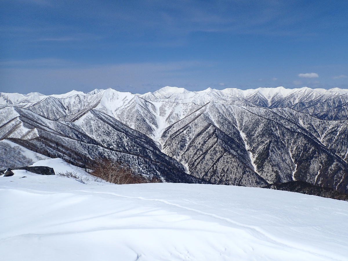 十勝幌尻岳1846m～前編　2021.04.10_e0352951_17524653.jpg