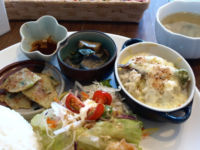 カフェ ブルーハッピー その3(ワンプレートセット)_d0153062_21273316.jpg