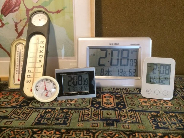 温湿度計をIKEAで買ったので、良い機会だから家中の温湿度計の精度を確認しました。驚きの結果が出ましたよ。_e0279055_00405092.jpg