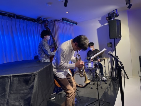 Jazzlive Cominジャズライブカミン　広島　本日火曜日　セッション勉強会です_b0115606_11570587.jpeg