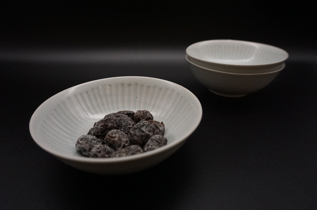 砂田政美 磁器のうつわ展 2021.4.14(水)~19(月) 明日からです_b0132442_18165400.jpeg