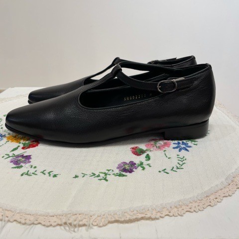fig London 〙T strap shoes : l'atelier du savon アトリエドゥ