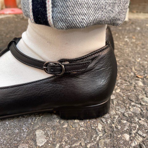fig londonフィグロンドン Tストラップ フラットシューズ ブラック S fig londonフィグロンドン Tストラップ フラットシューズ