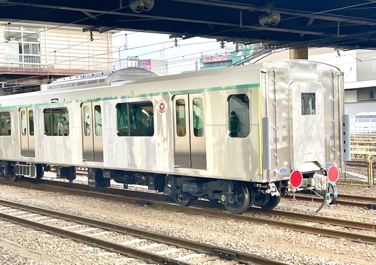 4/13(火)甲種輸送☆東急2020系_c0212604_06122144.jpeg