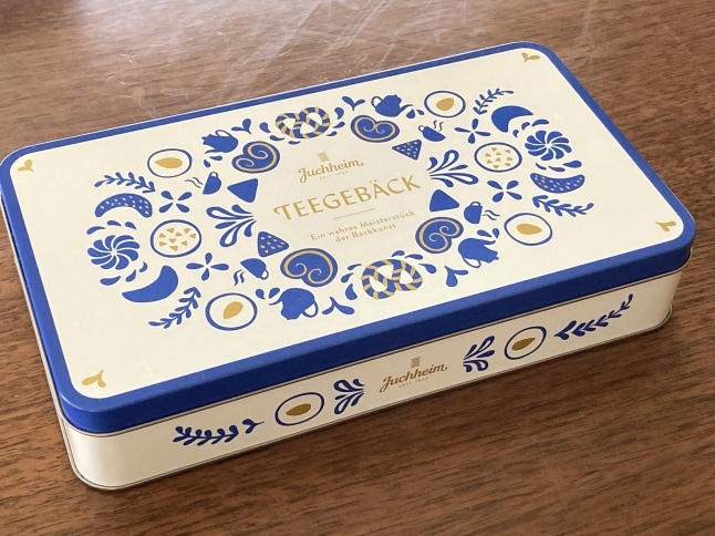 ジャケット買い ミモザ模様のブリキ缶_d0348118_09392745.jpeg