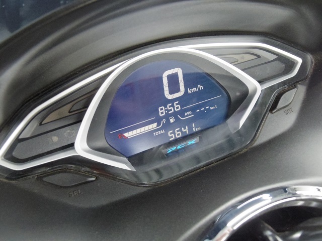 PCX(JF81)の中古車_d0368592_21234805.jpg