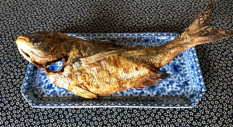 祝い鯛を焼く 風のとおる家から