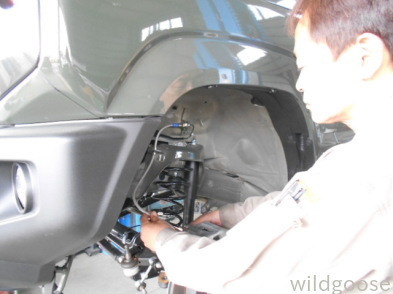 JB64W新車ジムニー ルーフ塗装&リフトアップ中(*゚∀゚*)_c0213517_15540536.jpg