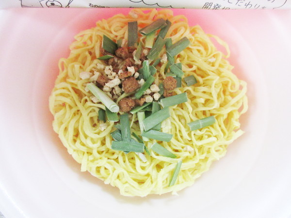 【ヤマダイ株式会社】ニュータッチ 凄麺 名古屋THE・台湾まぜそば_c0152767_20195245.jpg