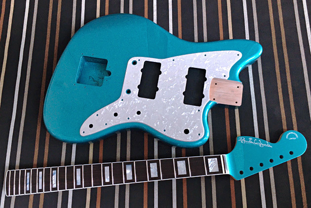 逆ヘッドの「Blue TurquoiseのPsychomas」の塗装完了!_e0053731_17262318.jpeg
