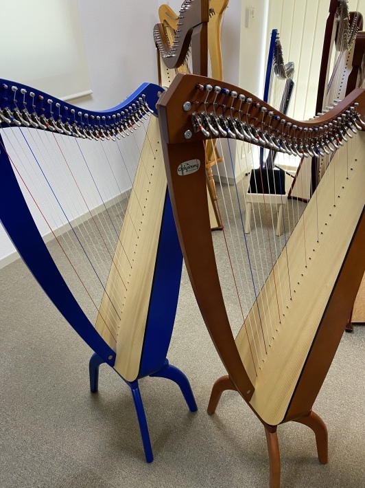 楽器レポ(カマックの新しいハープ 'Odyssey') : Harp by KIKI 楽器レポ(カマックの新しいハープ 'Odyssey') : Harp by KIKI