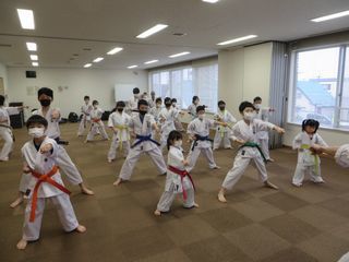 日曜空手　屯田教室　新琴似・新川教室_c0118332_13130934.jpg