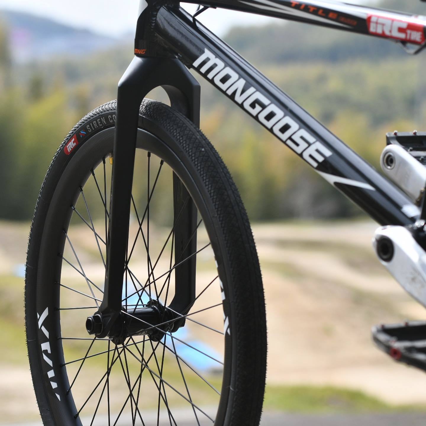 BMXリム 18インチ 355 カーボンリム がたつか 高40mm BMXリム 18インチ 355 カーボンリム がたつか 高40mm