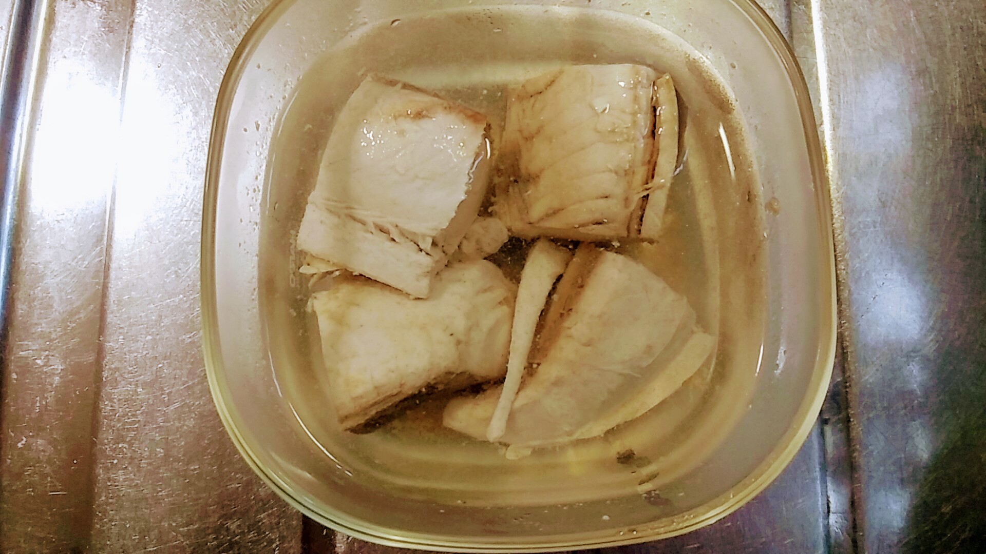 メバチマグロのピーナツシーチキン 魚の料理 トンボtimes