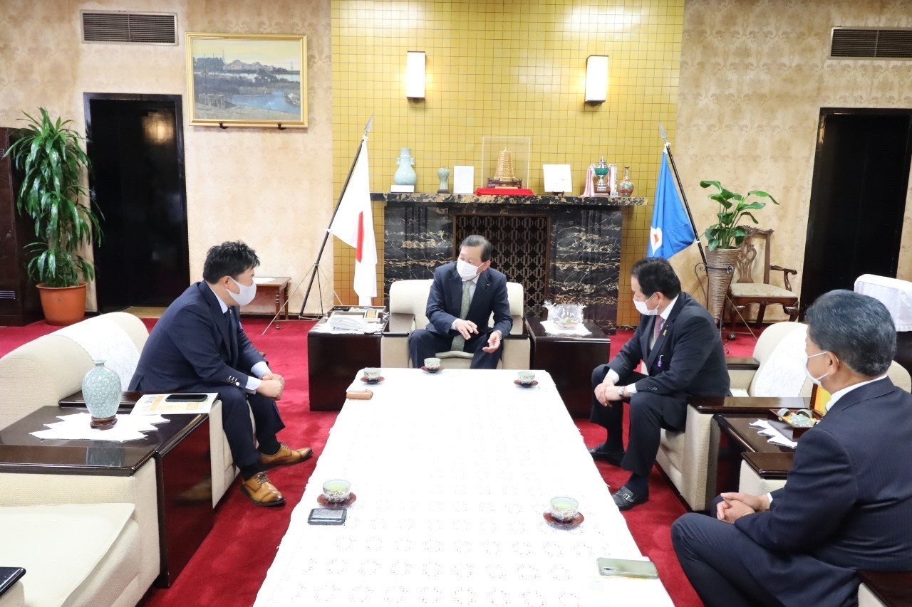 日本商工会議所青年部 吉川会長が県庁に来訪!_d0050503_16482799.jpg