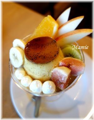 素敵なカフェ 美味しいパフェ_d0387712_13290780.jpg