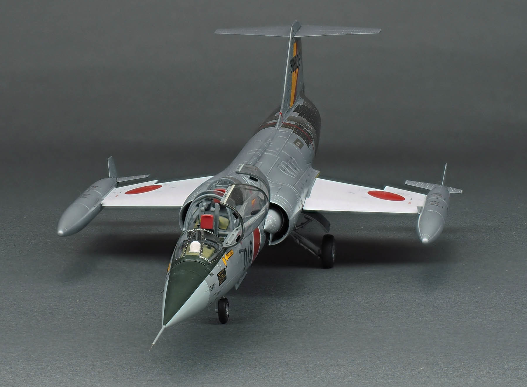 ハセガワ 1/48 F-104DJ スターファイター 航空自衛隊 完成品 : DNF ハセガワ 1/48 F-104DJ スターファイター 航空自衛隊 完成品 : DNF