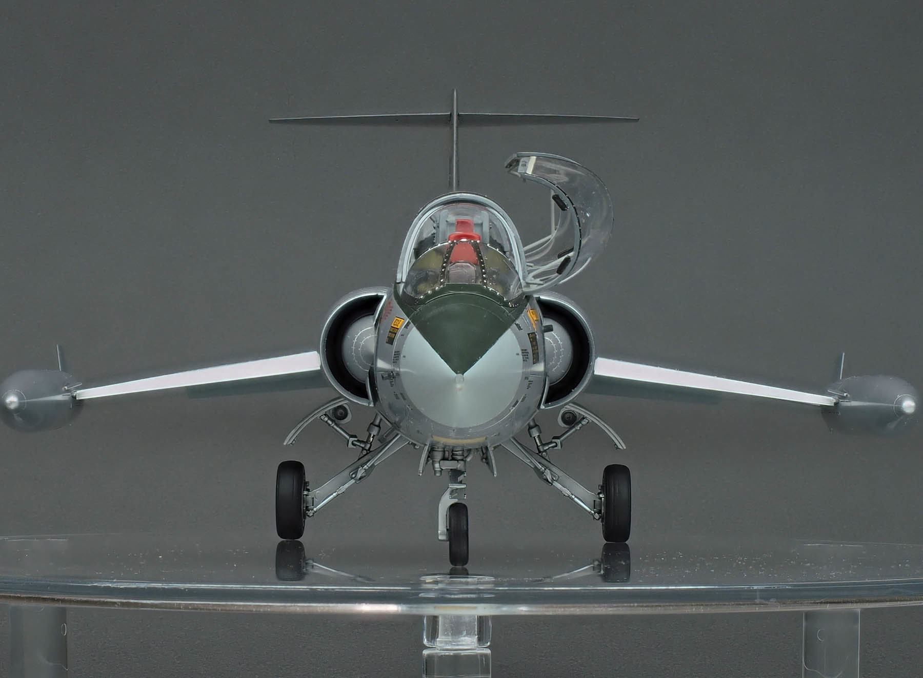 ハセガワ 1/48 F-104DJ スターファイター 航空自衛隊 完成品 : DNF ハセガワ 1/48 F-104DJ スターファイター 航空自衛隊 完成品 : DNF