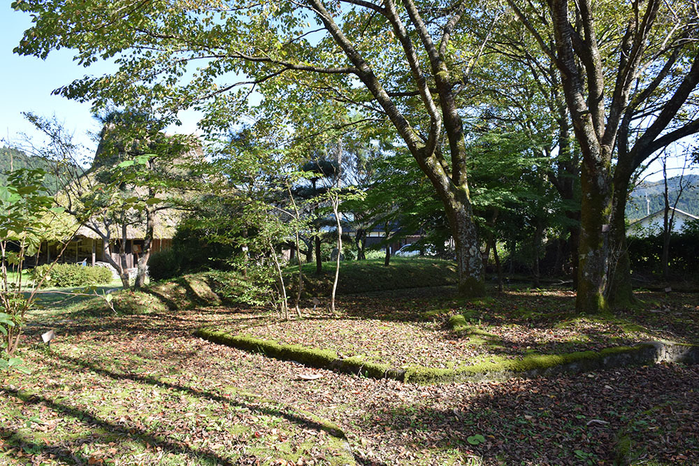 織田信長の窮地を救った朽木氏の居館、朽木陣屋跡。_e0158128_16191565.jpg
