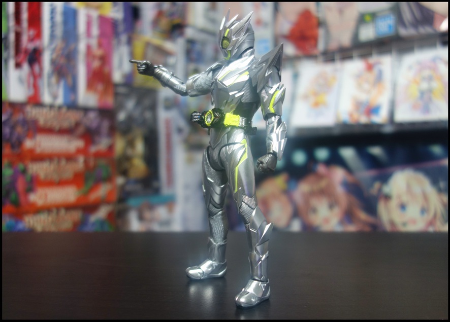 S.H.Figuarts 仮面ライダーゼロワン メタルクラスタホッパーをレビュー【白飛びするくらいメタリック!!】_f0205396_14033815.jpg