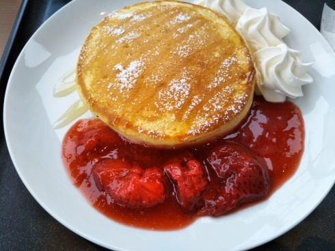 タリーズコーヒー 八戸市 ストロベリーとはちみつのパンケーキ 帰ってきた 万年帰宅部 タリーズコーヒー 八戸市 ストロベリーとはちみつのパンケーキ 帰ってきた 万年帰宅部