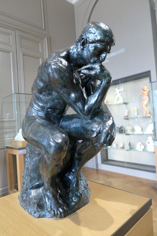 パリのロダン美術館とバラと考える人、『神曲』を思い地獄見やるダンテがモデル_f0234936_23042647.jpg
