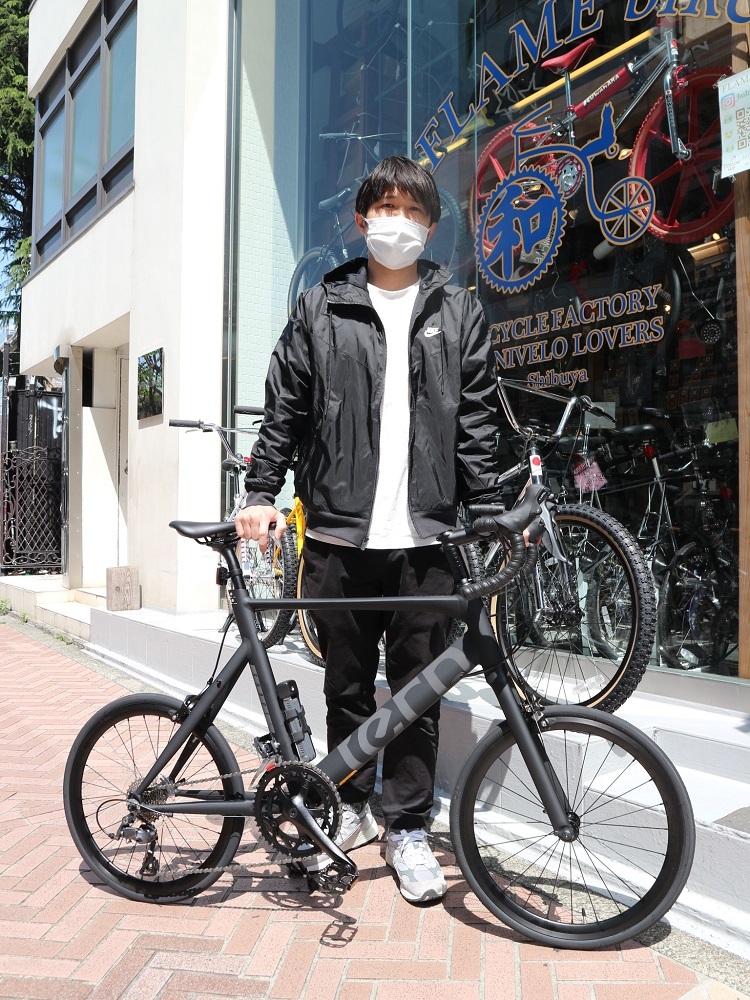 4月21日　渋谷　原宿　の自転車屋　FLAME bike前です_e0188759_18495744.jpg