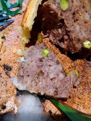 飯田橋　レ・ピコロの鹿肉とピスタチオのパイ包み焼き、マスタード_f0112873_23544929.jpg
