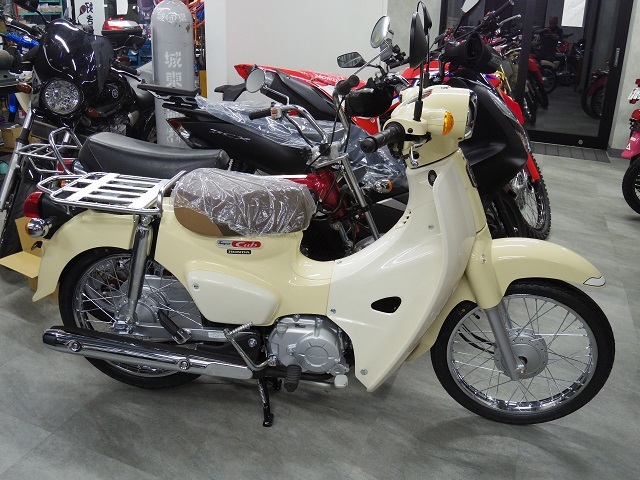 納車待ちのカブ達_d0368592_22140096.jpg