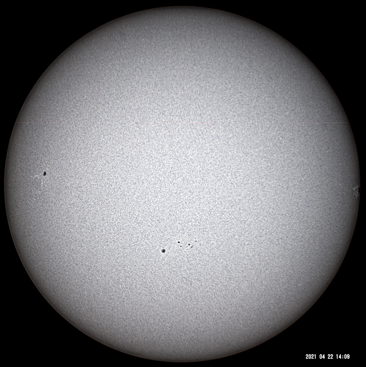 4月22日の太陽_e0174091_16480937.jpg