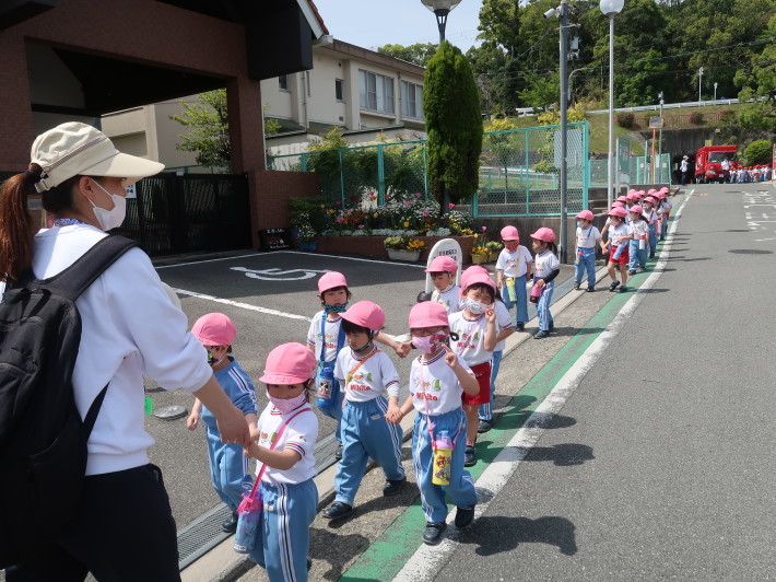 4月23日 年中組 春みつけ_a0212624_11442976.jpg