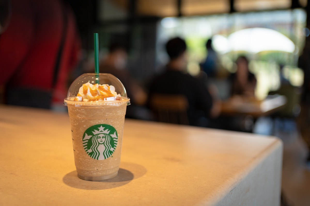 夏日のキャラメルフラペチーノ_d0353489_20111064.jpg