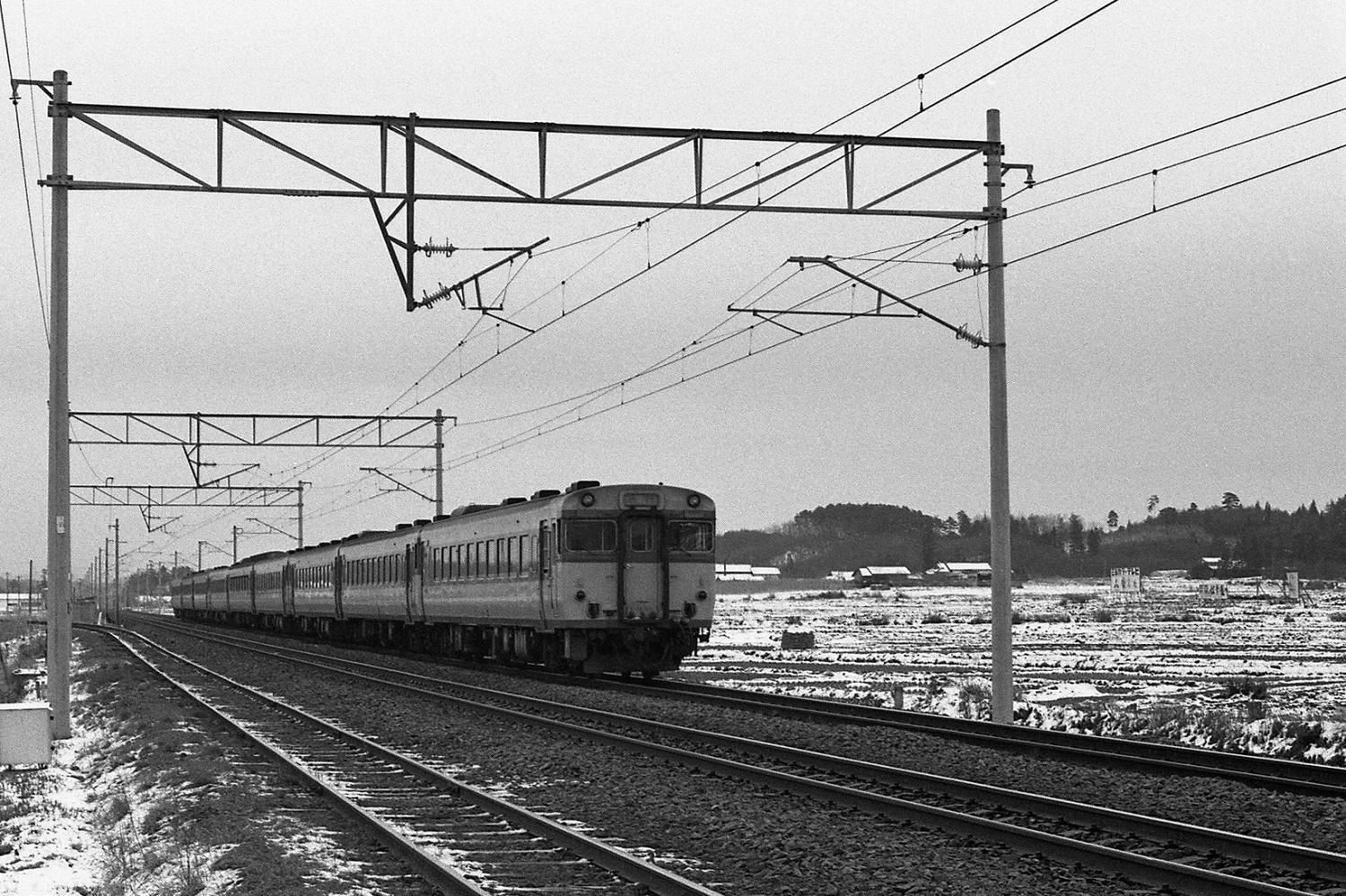 東北本線 下りdc急行いいで 須賀川駅 安積永盛駅間 南風 しまんと 剣山 ちょこっと