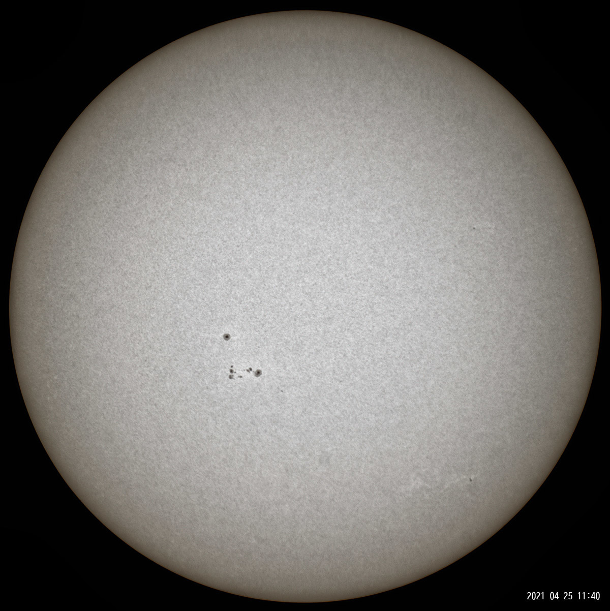 4月25日の太陽_e0174091_16464324.jpg